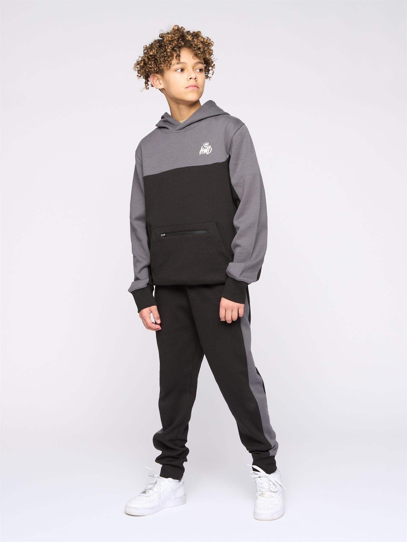 Kids Techy Tracksuit Black1
